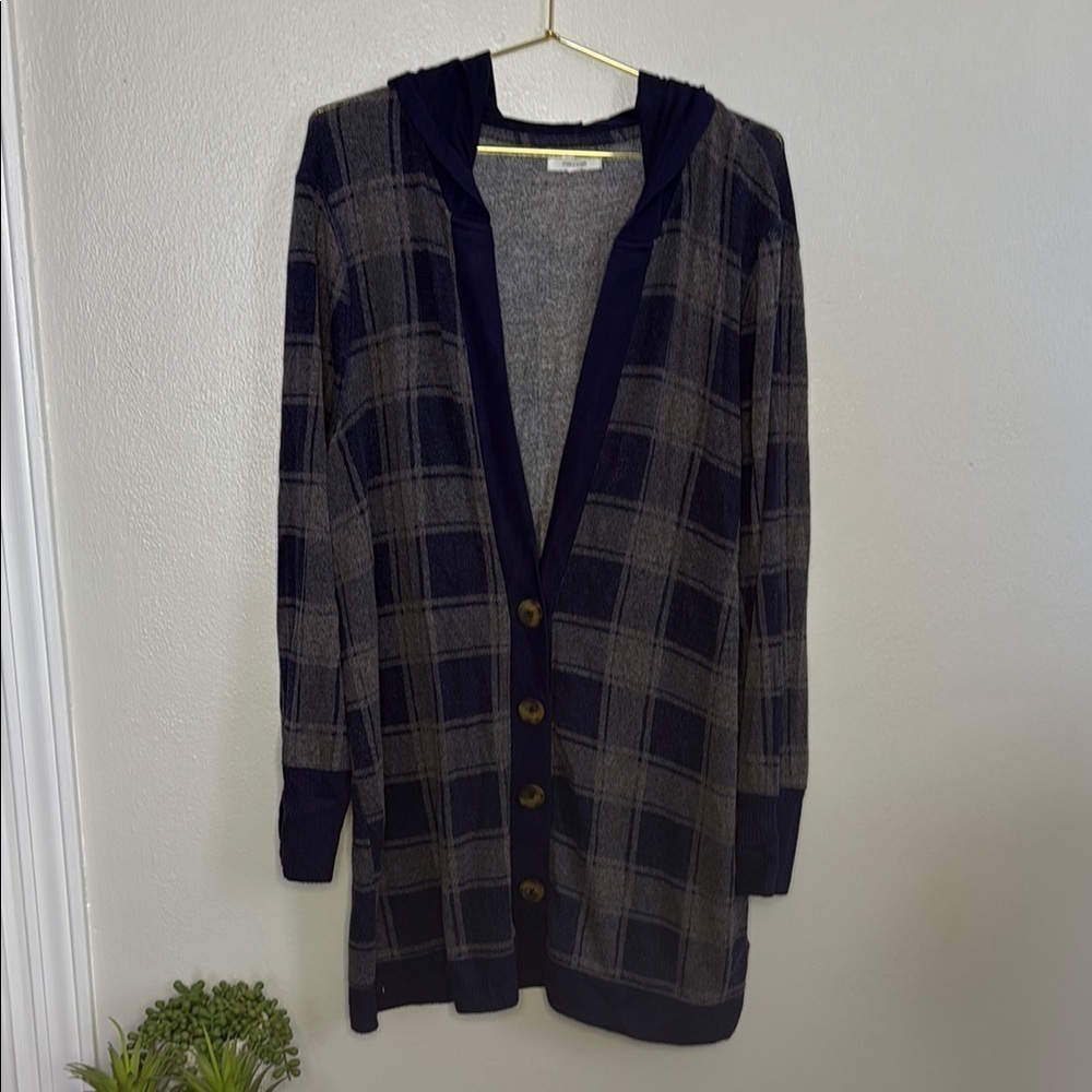Women’s Maurice’s XL Plaid Hooded Cardigan with Button Front